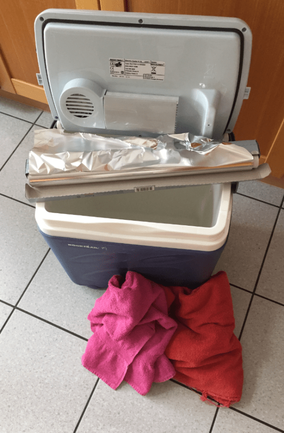 Cooler Box with Foil and Towels