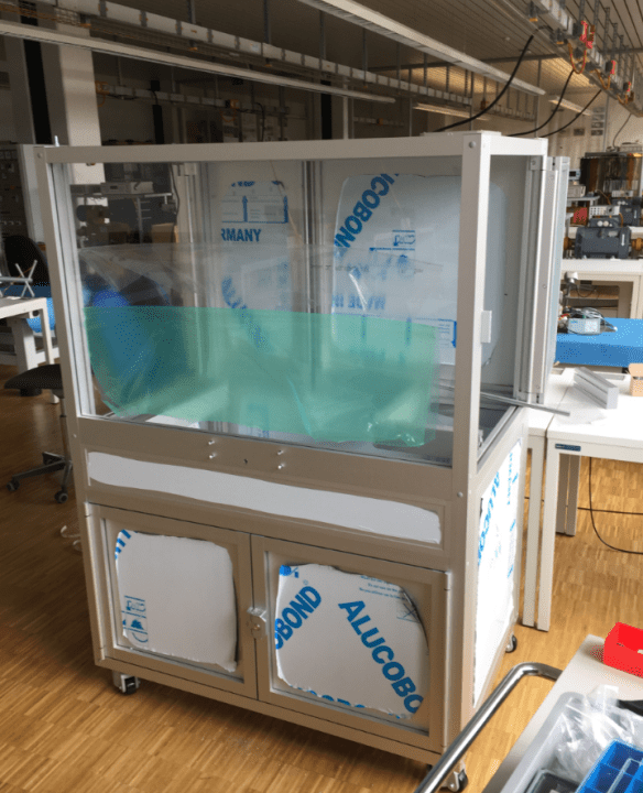 Mintomat box under construction