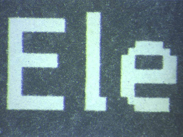 E-Paper Black/White Detail