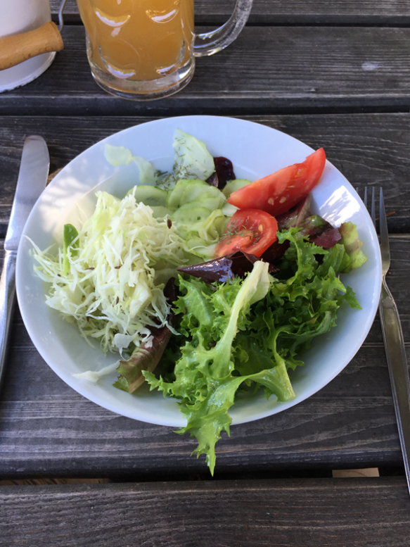 Tschafon Hut Salad