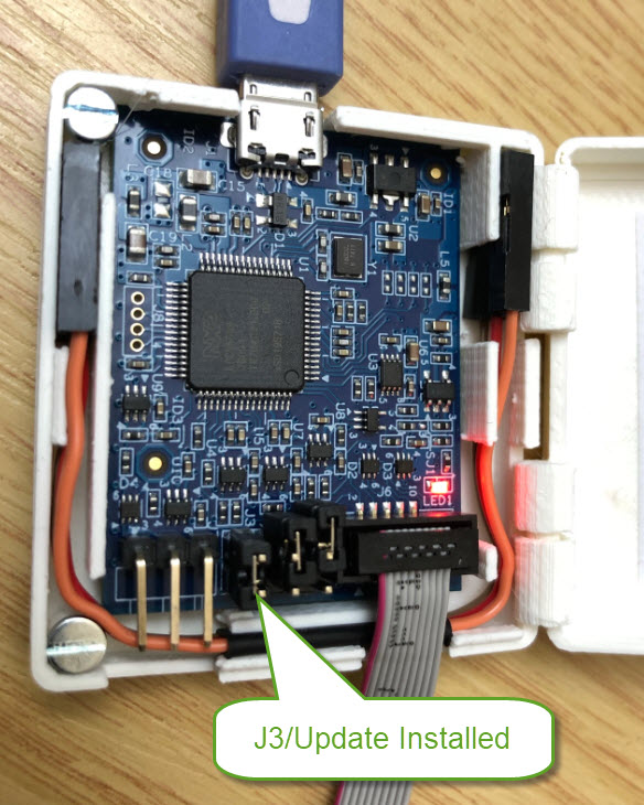 Update Jumper J3 installed on MCU-Link