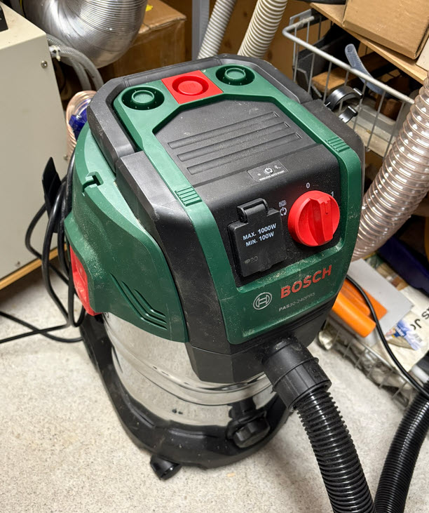 BOSCH Vacuum Cleaner